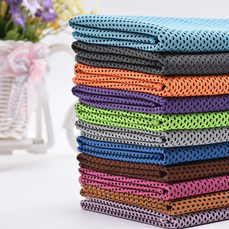 Set of 10 cooling towels in various colors